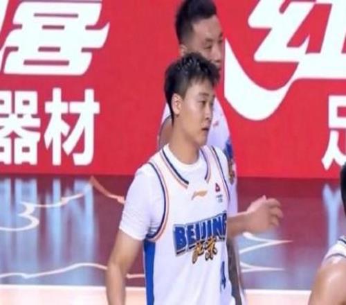 發(fā)揮出色,趙睿9中7高效砍24分4板6助&北京隊升至積分榜第三