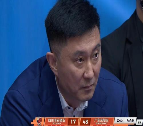 廣東男籃48分大勝，徐杰20+5完全復(fù)蘇，陳家政15+4+4胡明軒缺陣