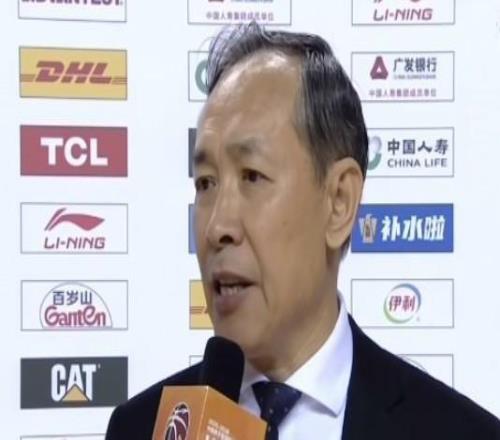 許利民:整場比賽打得都很被動,勝利體現了我們在內線的優勢
