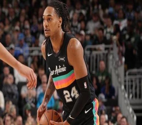 瓦塞爾：勝利是最好的回報大家為彼此而戰是最重要的