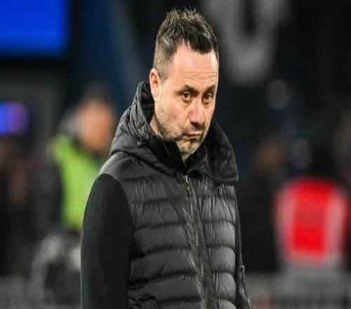 電訊報(bào)：德澤爾比預(yù)計(jì)今晚回復(fù)熱刺，合同可能含降級(jí)解約條款