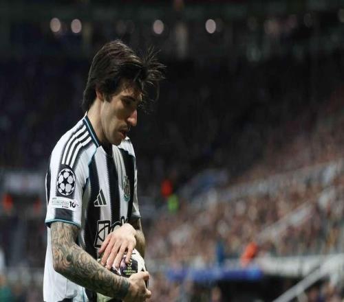 記者：托納利考慮加盟英超或西甲豪門，并在三到四年內回米蘭