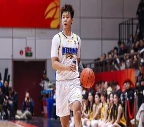 北汽男籃艱難擊敗同曦，防守下降是不爭事實