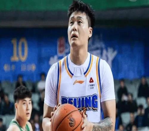 險勝同曦發布會！許利民點贊杰曼與趙睿，提末節取得優勢原因！