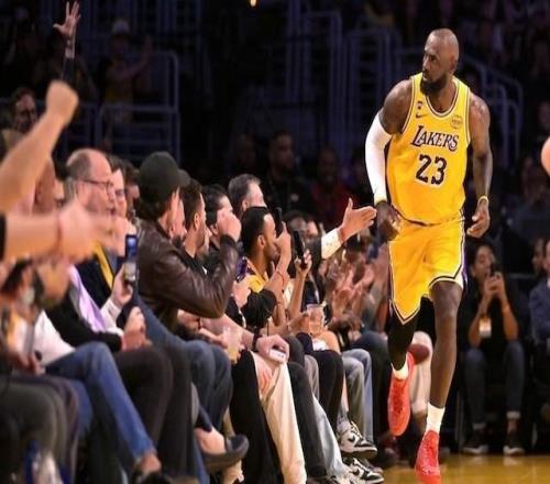 1228勝，詹姆斯NBA生涯勝場追平賈巴爾并列歷史第一