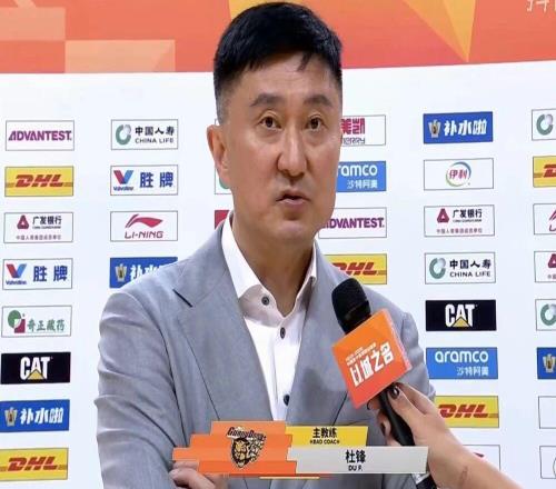 廣東男籃成功復仇，杜鋒用人做出改變，徐杰和胡明軒找回狀態(tài)！