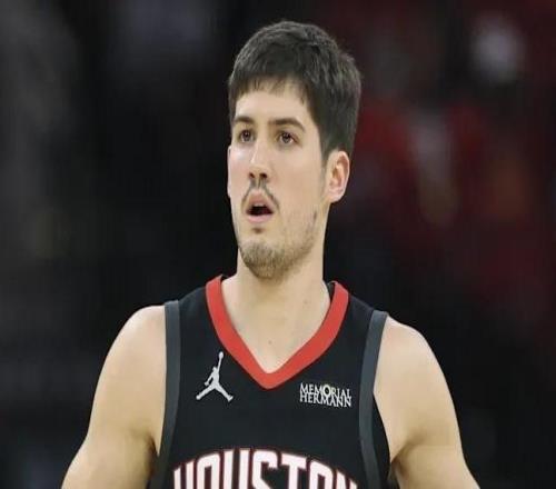 火箭虐尼克斯！五首發齊爆，伊森延續好狀態，謝潑德下替補轟20分