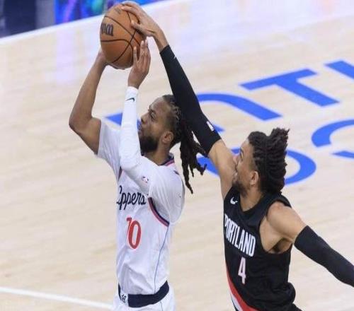 爆大冷！快船5連勝遭終結(jié)：全場鴉雀無聲，倫納德罕見被壓制