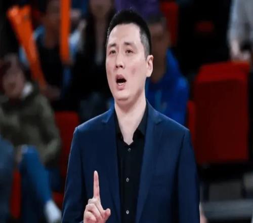 勝吉林采訪！滿意全隊(duì)發(fā)揮，回應(yīng)沖冠將目標(biāo)定在爭(zhēng)四，弗格展情商