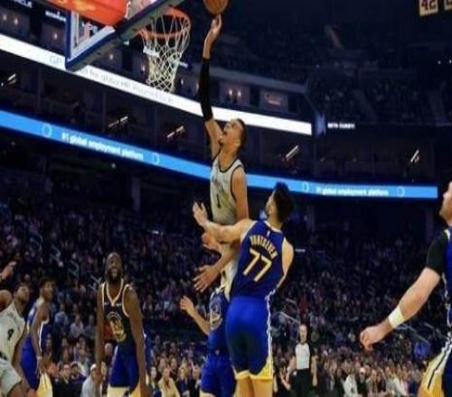 【現(xiàn)場】文班神兵天降摧毀勇士庫里復(fù)出是最后希望