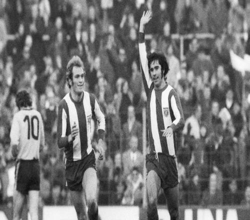 德甲單賽季進球紀錄史拜仁本賽季有望“破紀錄三冠王”！