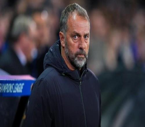 記者：除拉菲尼亞外，弗里克周四已帶領(lǐng)所有國(guó)腳進(jìn)行訓(xùn)練