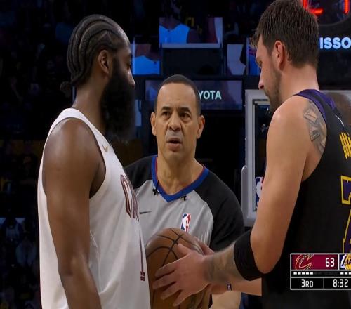 球隊核心差距，湖人碾碎騎士，目標直指總冠軍，騎士輸球更好