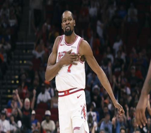 火箭119113擊敗雄鹿球員評價：3人優秀，3人及格，4人低迷