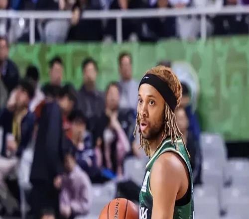 同曦連續兩場一個模式輸球！堅持用帕克引崩盤，最后又剩3秒犯規