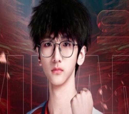 69真背書包了TES官方：TES.C上單ZUIAN上調(diào)至一隊