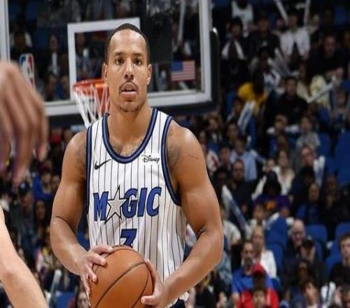 貝恩21+6+5布克34+7魔術(shù)主場險(xiǎn)勝太陽