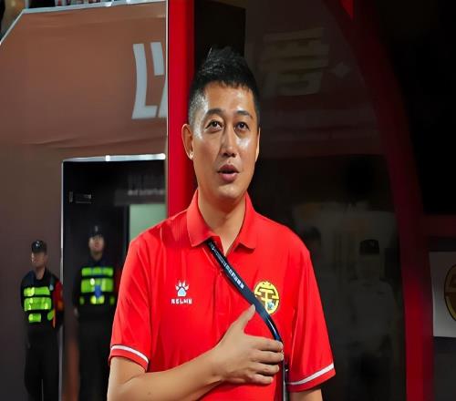 意外！曝鐵人新副總剛上任就離職，曾接受相關部門調(diào)查，引發(fā)爭議