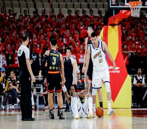 CBA最新排名！3隊搶第3，北京掉第6，遼寧坐10望8，北控守住第12