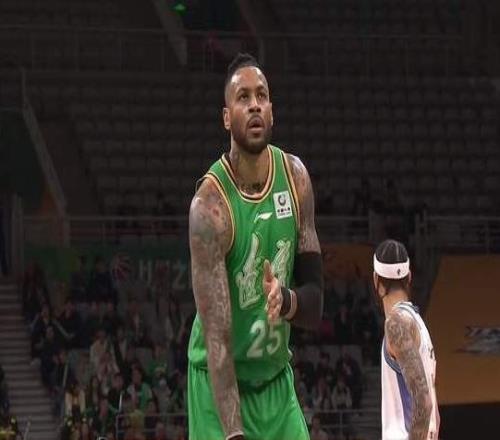 連克弱旅，遼寧男籃勝新疆鄢手騏16+3命中制勝三分第4外援難留