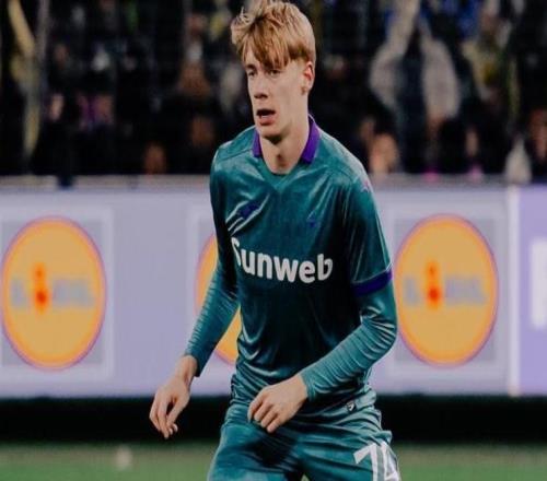 世體：多特、熱刺和馬競等多支球隊(duì)關(guān)注德卡特，拜仁愿出報(bào)價(jià)