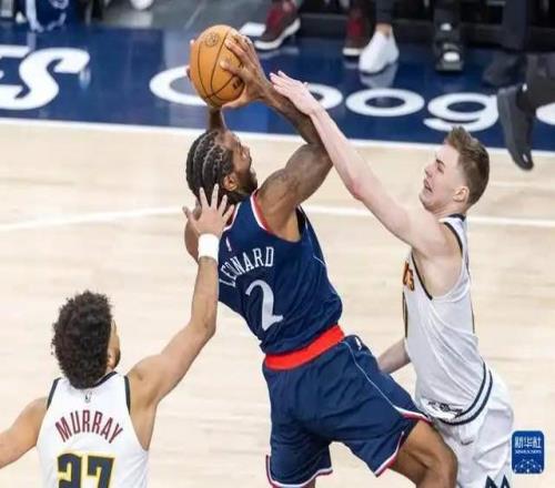 西部季后賽"恩怨局"大亂斗每一組都自帶劇本，火藥味已經(jīng)拉滿