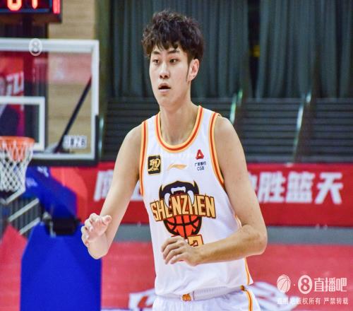 王浩然手感火熱堪比CBA杜蘭特廣廈隊深度不足是最大短板_CBA直播