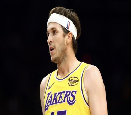 里夫斯：今晚我們被雷霆打爆了，希望東契奇的傷情能有好消息