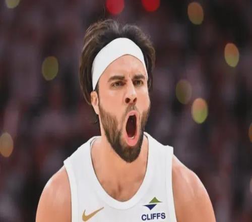 19+5+2！我們不該包夾哈登，科爾賽后懊惱發聲，斯特魯斯成受益者