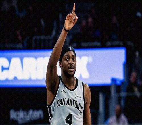 文班缺陣福克斯22+8+5，小卡創紀錄難救主，馬刺三殺快船奪11連勝