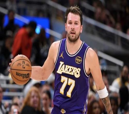 一夜3大消息！東契奇常規(guī)賽報(bào)銷(xiāo)，庫(kù)里即將復(fù)出，官方MVP榜更新