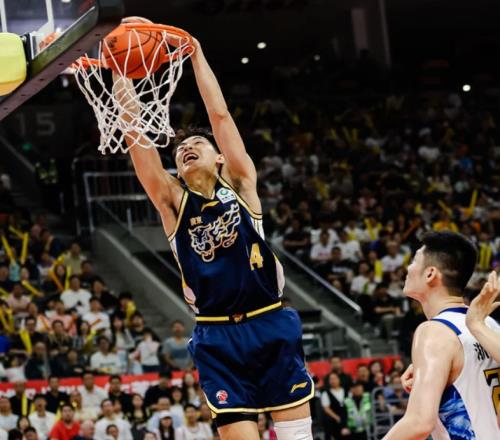 又填滿數(shù)據(jù)欄！復(fù)出7戰(zhàn)場均得分比胡明軒還高，球迷：沒傷更可怕