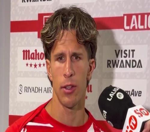 朱利亞諾：教練要求我多嘗試斜向內(nèi)切，踢球的時候我會聽他的