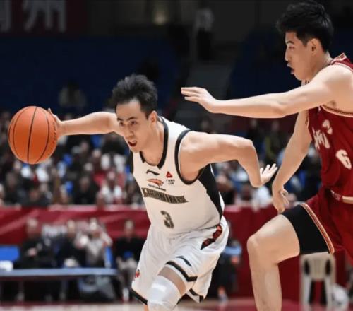 遼寧隊(duì)三分23中5，趙繼偉迎“里程悲”，誰(shuí)能幫他排憂解難