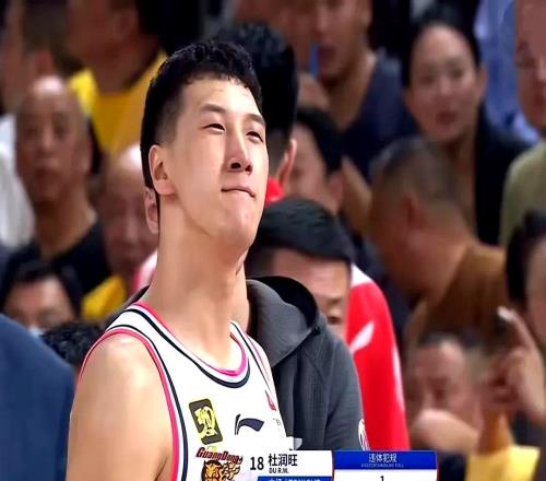 贏20分的局，前國手在場6！球迷：12分鐘1個板，還有零蛋旺仔