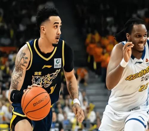 隨著廣東20分大勝,深圳9連勝,CBA最新排名出爐!廣廈2連敗