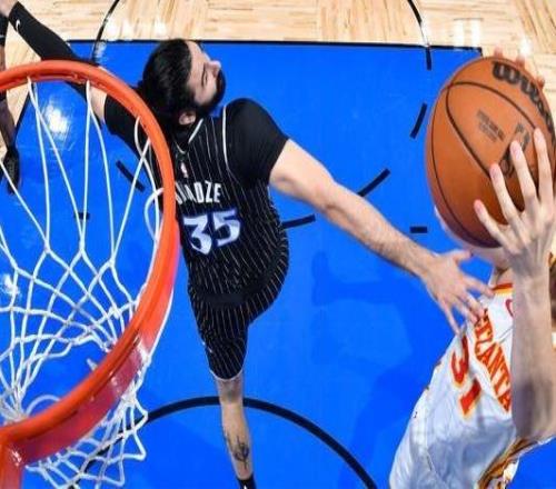 斯奈德談蘭代爾受傷：很不幸比塔澤的動作毫無意義