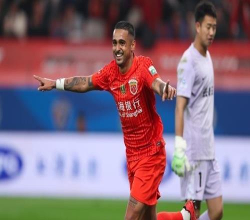 【中超】萊昂納多破門王燊超補時絕殺海港2比1玉昆