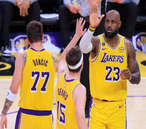 湖人成了軟柿子！火箭記者：火箭和其他西部球隊都想首輪遇湖人