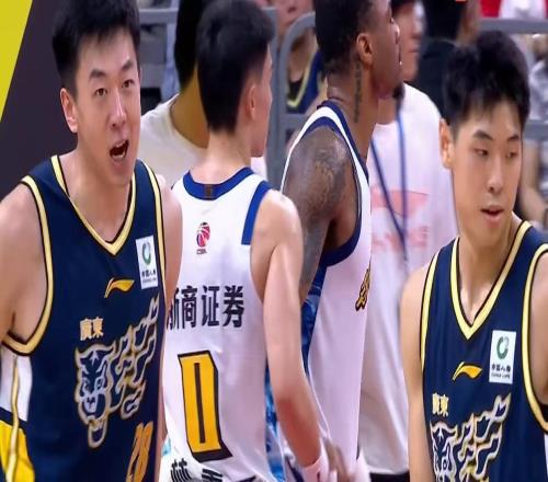 大魚來了!廣東隊有望簽下“黑硬”內線大殺器,本賽季場均17+11