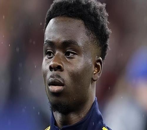 阿森納9號鼓勵小老弟：他跟小熊拉菲一個水平，爭冠時刻還看他的