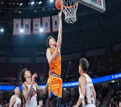 CBA常規賽第35輪,上海男籃11172戰勝吉林隊