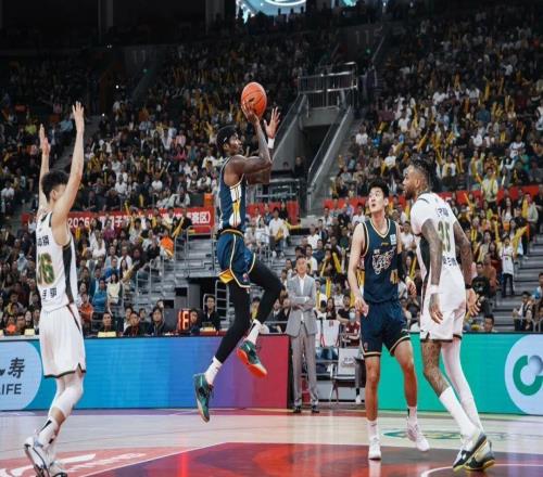 薩姆納傷了,休戰多場比賽,薩林杰也