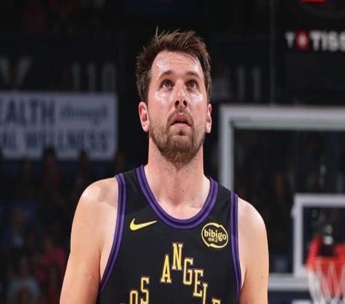 直接返回歐洲!東契奇真的拼了,還不想放棄本賽季