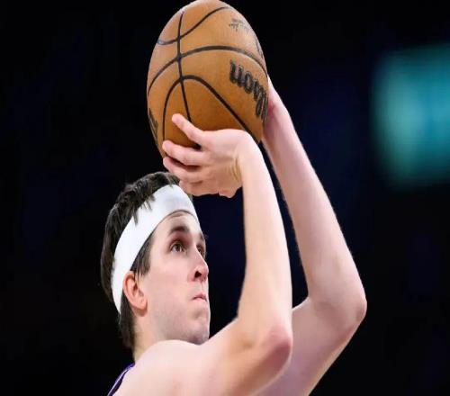 太不巧了！里夫斯報銷有何影響詹姆斯能否扛住壓力