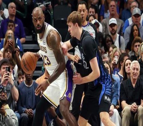 詹姆斯：弗拉格是個非常特殊的年輕人他熱愛比賽且一直在進步