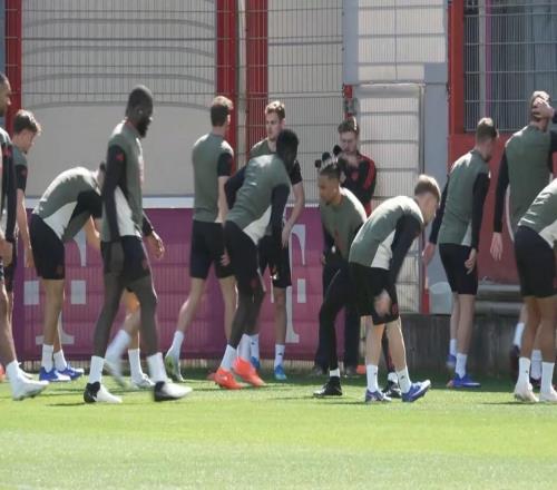 除烏爾賴希外，拜仁其他球員均參加了對陣皇馬的賽前最后一練