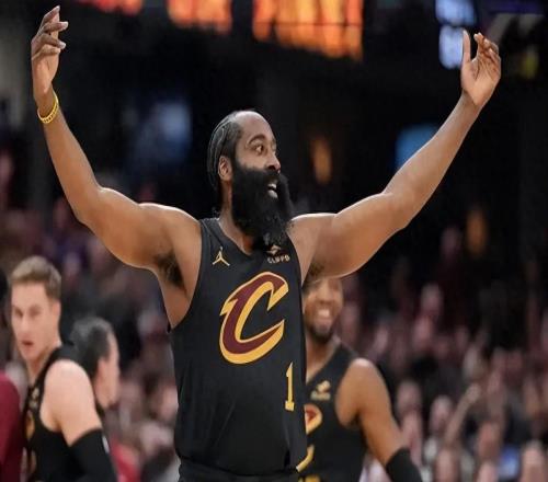 24+5+2!斯特魯斯爆錘勇士,騎士首發定了,但哈登更想要東部第四