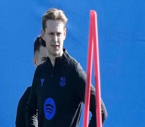 阿斯：德容預計對陣西班牙人時復出，次回合戰馬競擔任首發