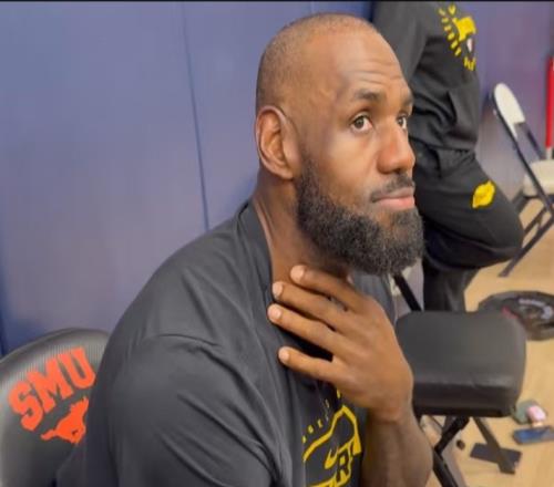 里弗斯和東契奇常規(guī)賽報(bào)銷，湖人想要贏球，詹姆斯場均要砍50分